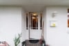 Traumhaftes, gepflegtes Einfamilienhaus in Bestlage Oberneulands mit Garten und Doppelcarport! - Eingangstür